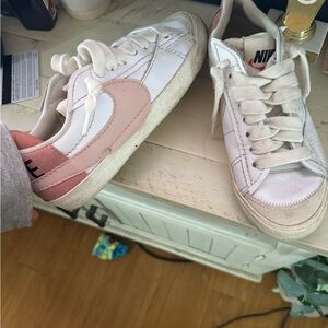 Nike women's blazer 77' jumbo trainers